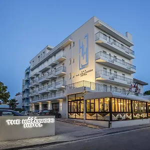 Hotel Hollywood***s